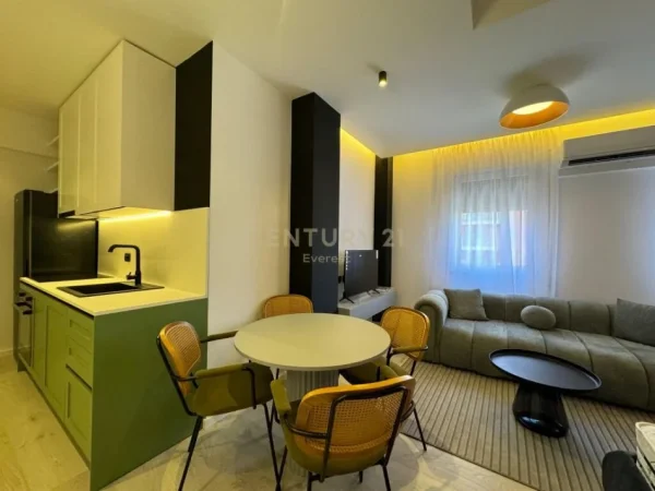 Tirane, shes garsonier 1+1 Kati 5, 38 m² 115.000 € (Komuna e Parisit Tirana, Albania)