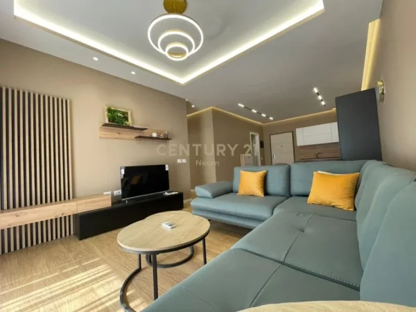 Tirane, jepet me qera apartament 2+1+Aneks+Ballkon Kati 1, 103 m² 750 € (Kopshti Botanik Tirana, Albania)