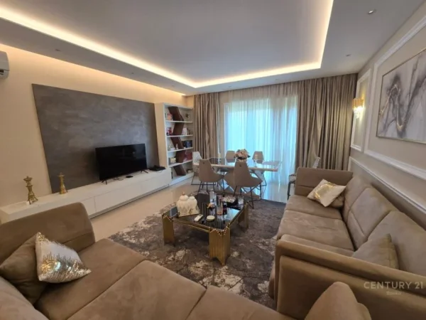 Tirane, jepet me qera apartament 2+1+Aneks+Ballkon Kati 2, 125 m² 2.000 € (TEG)