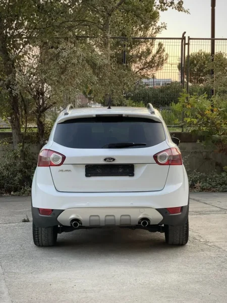 Tirane, shes makine FORD KUGA Nafte, e bardhë manuale Klima 203.820 km 6.900 €