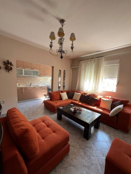 Vlore, jepet me qera apartament 1+1 Kati 4, 64 m² 300 € 
