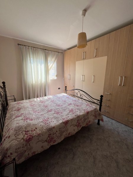 Vlore, jepet me qera apartament 1+1 Kati 4, 64 m² 300 € 