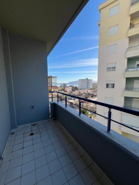 Vlore, jepet me qera apartament 2+1+Aneks+Ballkon Kati 5, 97 m² 500 € 