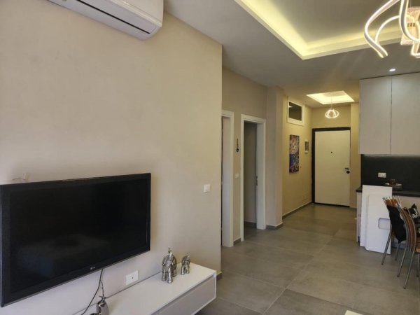 Vlore, jepet me qera apartament 2+1+Aneks+Ballkon Kati 6, 100 m² 600 € 