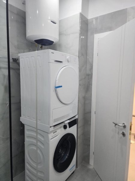 Vlore, jepet me qera apartament 2+1+Aneks+Ballkon Kati 6, 100 m² 600 € 