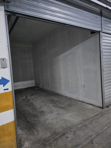 Tirane, jepet me qera garazh Kati -1, 18 m² 60 €