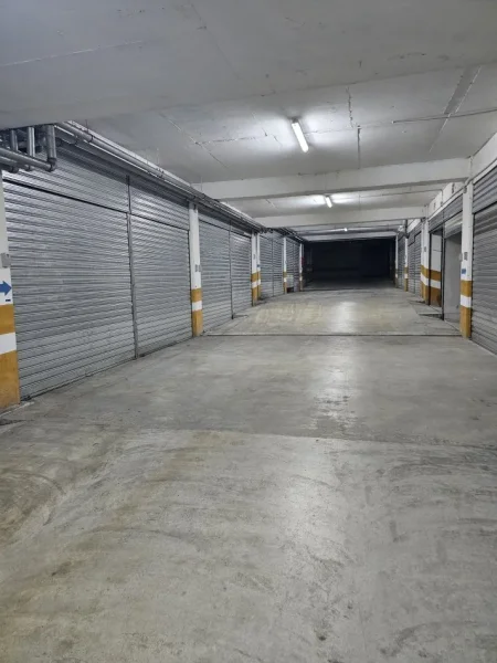 Tirane, jepet me qera garazh Kati -1, 18 m² 6200