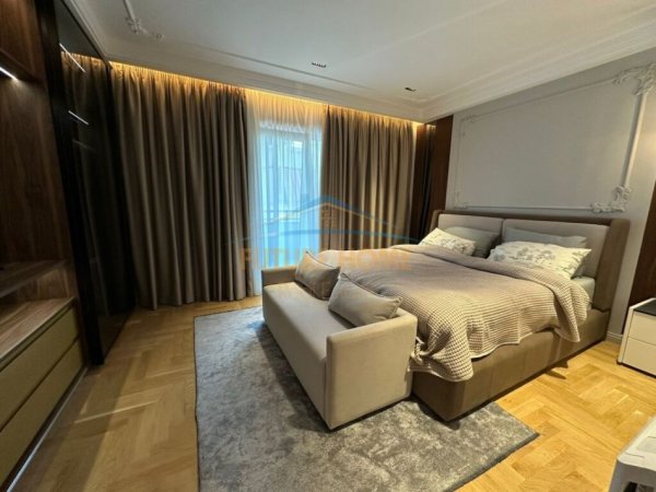 Tirane, jepet me qera apartament 2+1+Ballkon Kati 4, 107 m² 1.500 € (Kopshti Zoologjik)
