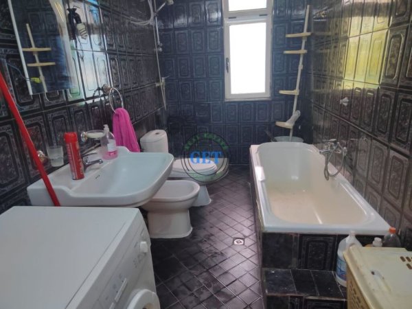 Durres, jepet me qera apartament 2+1 Kati 4, 75 m² 300 € (Lagja 18)