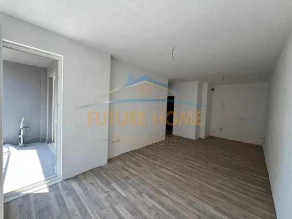 Tirane, shitet 2+1+Ballkon Kati 5, 91 m² 91.200 € (Univers City QTU)