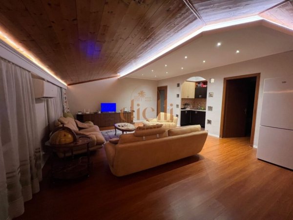 Tirane, shitet apartament 2+1+Ballkon Kati 8, 123 m² 205.000 € (PALLATI ME SHIGJETA)