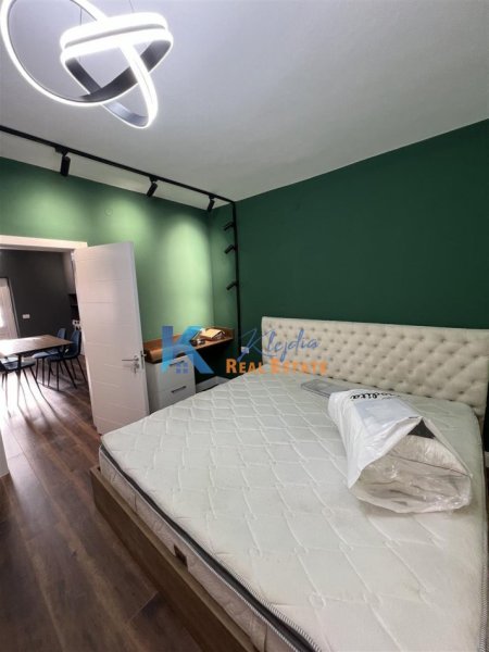 Tirane, jap me qera apartament 1+1+Ballkon Kati 1, 80 m² 550 € (Don Bosko)