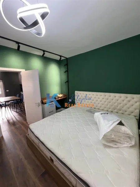 Tirane, jap me qera apartament 1+1+Ballkon Kati 1, 80 m² 550 € (Don Bosko)
