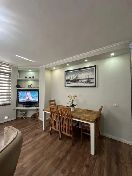 Tirane, shitet apartament 2+1 Kati 6, 76 m² 169.500 € (rruga e kavajes)