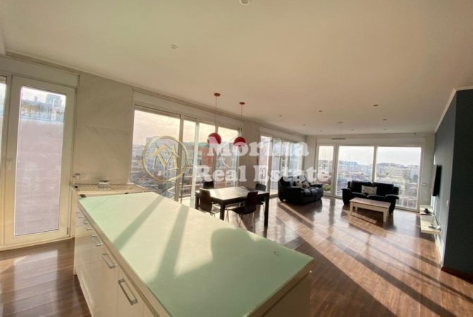 Tirane, jepet me qera apartament 2+1 Kati 6, 140 m² 1.000 € (21 Dhjetori)