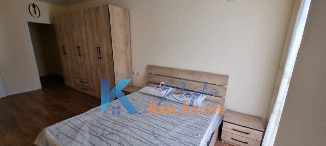 Tirane, jap me qera apartament 2+1+Ballkon Kati 3, 91 m² 690 € (Kompleksi Kontakt)