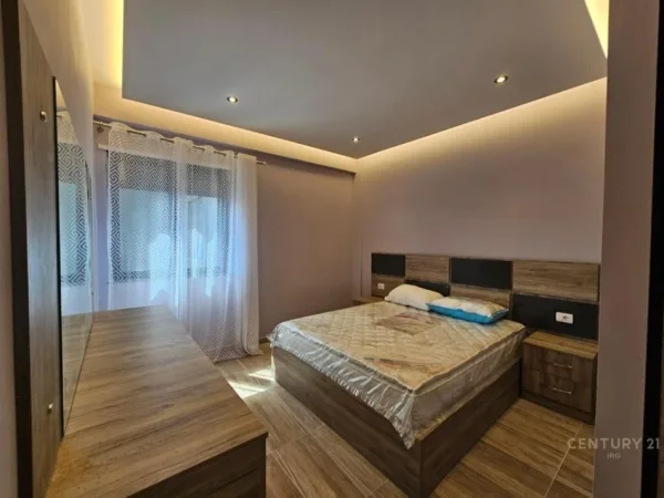 Tirane, jepet me qera apartament 2+1 Kati 7, 103 m² 570 € (Oasis Residence)