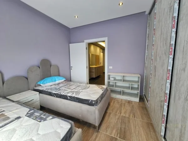 Tirane, jepet me qera apartament 2+1 Kati 7, 103 m² 570 € (Oasis Residence)