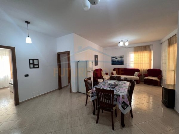 Tirane, jepet me qera apartament 2+1+Ballkon Kati 2, 95 m² 400 € (Kodra e Diellit)