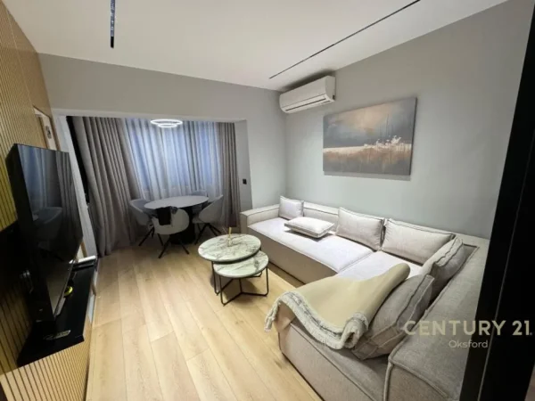 Tirane, jepet me qera 1+1 Kati 3, 84 m² 1.300 € (Mine Peza)