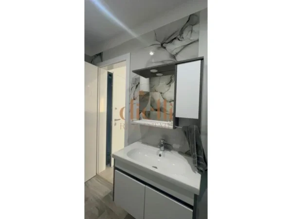 Lezhe, shitet apartament 1+1+Ballkon Kati 2, 66 m² 155.000 € (Shengjin)