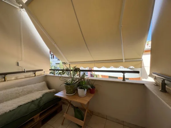 Tirane, shitet apartament 2+1+Ballkon Kati 4, 87 m² (Liqeni i Thate)