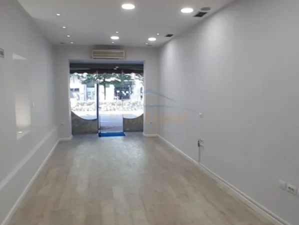 Tirane, shitet ambjent biznesi Kati 0, 53 m² 270.000 € (Rruga Bardhyl, Tirane, AREA43183)