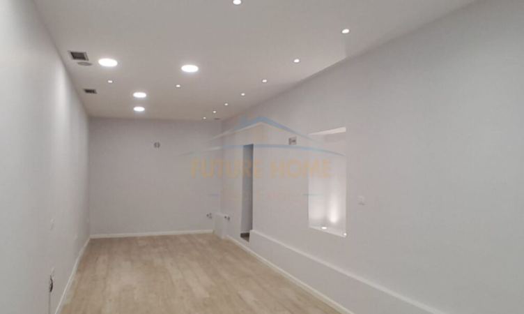 Tirane, shitet ambjent biznesi Kati 0, 53 m² 270.000 € (Rruga Bardhyl, Tirane, AREA43183)