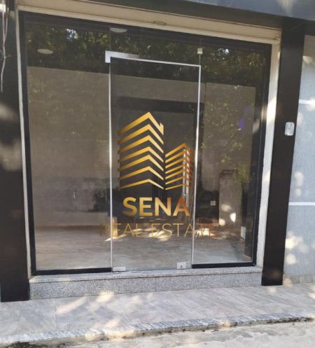 Tirane, jepet me qera ambjent biznesi Kati 0, 80 m² 2.600 € (rruga Muhamed Gjollesha)