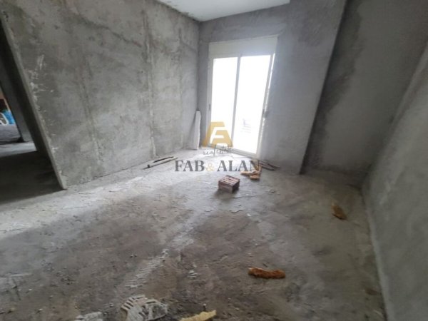 Durres Plazh, shitet apartament 2+1 Kati 2, 96 m² 96.100 € (Plazh Iliria Durres)