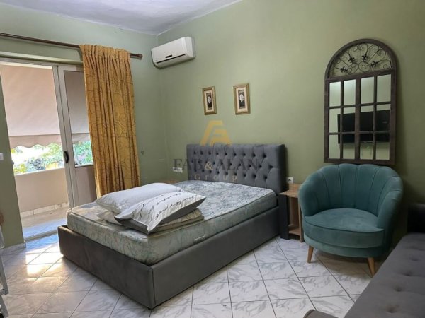 Tirane, jepet me qera apartament 1+1 Kati 2, 57 m² 600 € (Ish Stacioni i Trenit)