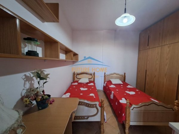 Tirane, jepet me qera apartament 2+1 Kati 2, 80 m² 600 € (Sheshi Skenderbej)