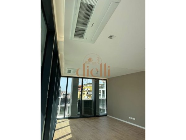 Tirane, jepet me qera apartament 2+1+Aneks+Ballkon Kati 3, 124 m² 1.300 € (Lake View Residence)