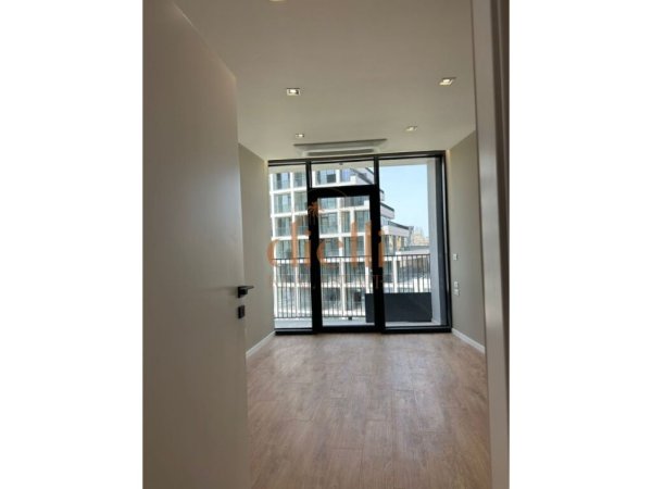 Tirane, jepet me qera apartament 2+1+Aneks+Ballkon Kati 3, 124 m² 1.300 € (Lake View Residence)