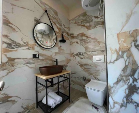 Tirane, jepet me qera apartament 1+1 Kati 3, 87 m² 570 € (BULEVARDI I PARE)