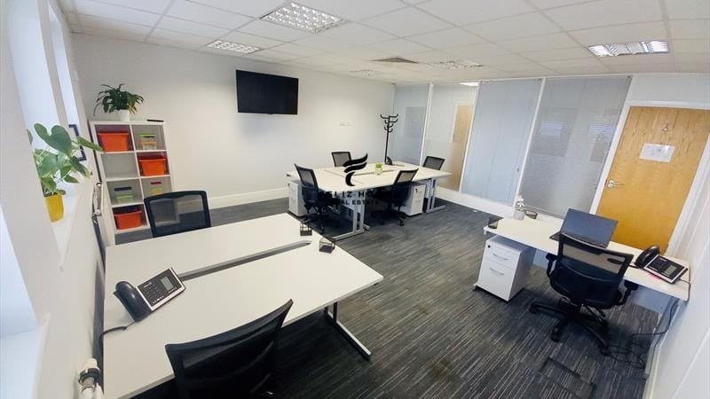Tirane, jepet me qera apartament Kati 1, 80 m² 500 € (TREGU ELEKTRIK)