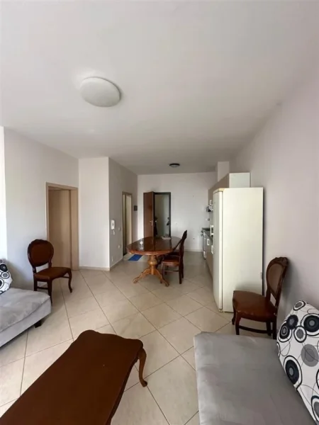 Tirane, jepet me qera apartament 1+1+Ballkon Kati 1, 60 m² 450 € (Kopshti Zoologjik)