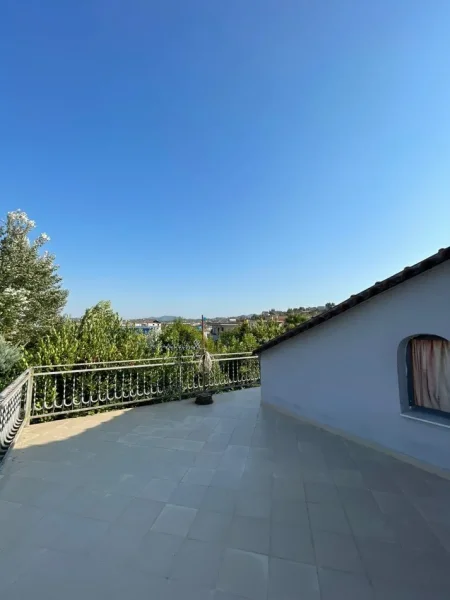 Tirane, shitet shtepi 2 Katshe Kati 2, 2.650 m² 395.000 € (Vorë, Shqipëria)