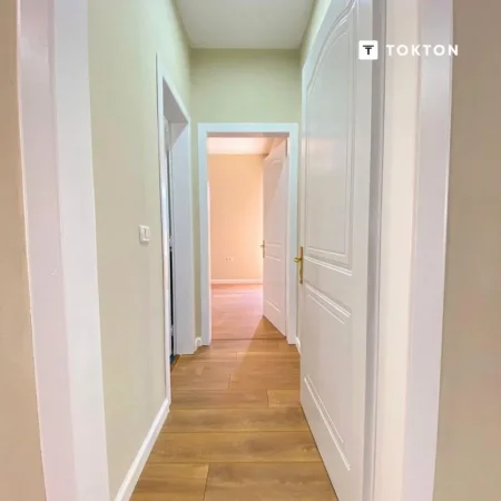 Tirane, shitet apartament 2+1+Ballkon Kati 5, 90 m² 185.000 € (Pazari i ri)