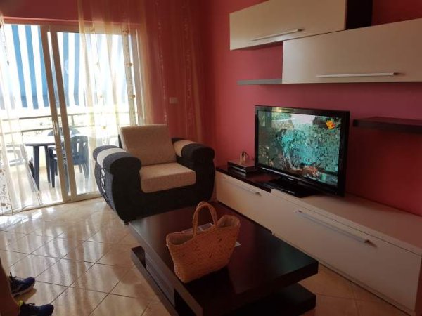 Vlore, jap me qera apartament Kati 3, 80 m² 70Euro (HIMARE)