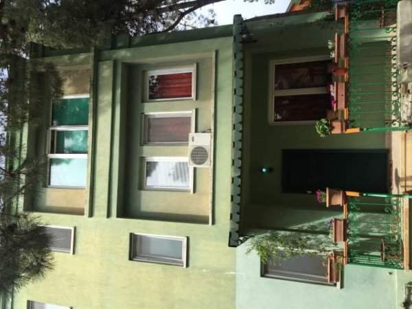 Kavaje, jap me qera Vile ne plazh  (Qerret)