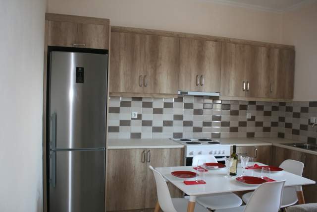 Sarande, jap me qera apartament Kati 2,, 50 m²,, 4.000 L