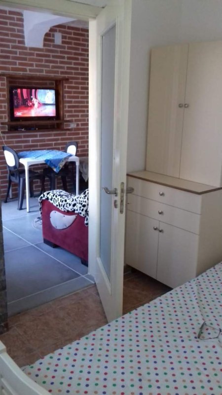 Vlore, jap me qera apartament ne plazh Kati 1, 40 m² 25000 Leke (Plazhi i Vjeter Vlore)