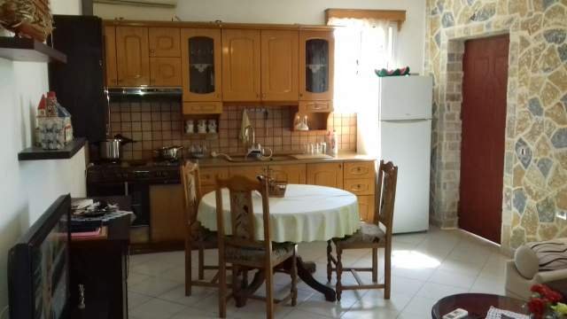 Vlore, jap me qera apartament ne plazh Kati 1, 40 m² 25000 Leke (Plazhi i Vjeter Vlore)