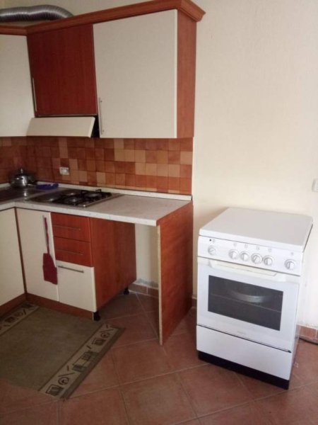 Durres, jap me qera apartament 2+1 Kati 1, 67 m² 20 Euro (Mali i Robit, Golem)