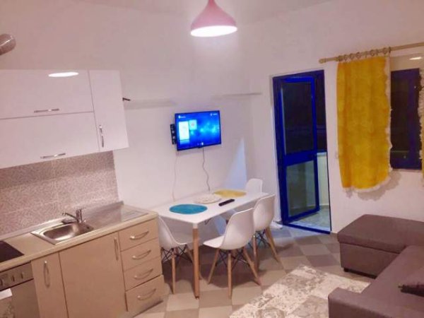 Durres, jap me qera apartament 1+1+BLK Kati 3, 58 m² 35 Euro/nata (Mali i Robit)