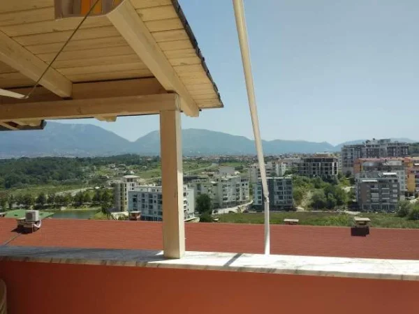 Tirane, jap me qera Apartament Duplex + Garazhd, 110 m² (Liqeni Thate).