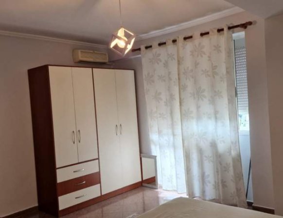 Tirane, jepet me qera apartament 2+1+BLK Kati 7, 95 m² 500 Euro (ZOGU ZI)