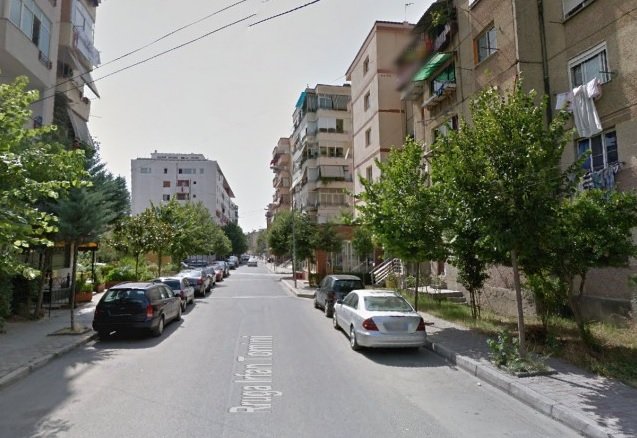 Tirane, jepet me qera ambjent biznesi, Kati 1, 20 m² 20.000 leke (Irfan Tomini, Prane Las Palmas)