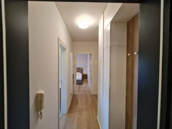 Tirane, jepet me qera apartament 1+1+BLK Kati 9, 61 m² 480 Euro (Rr. Barrikadave)